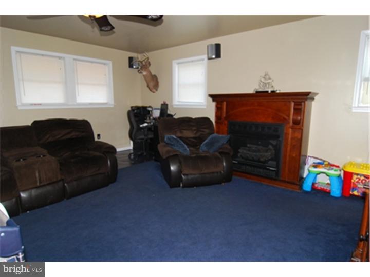 5104 Kutztown Road Temple, PA 19560 - Photo 2 of 17 Living Room