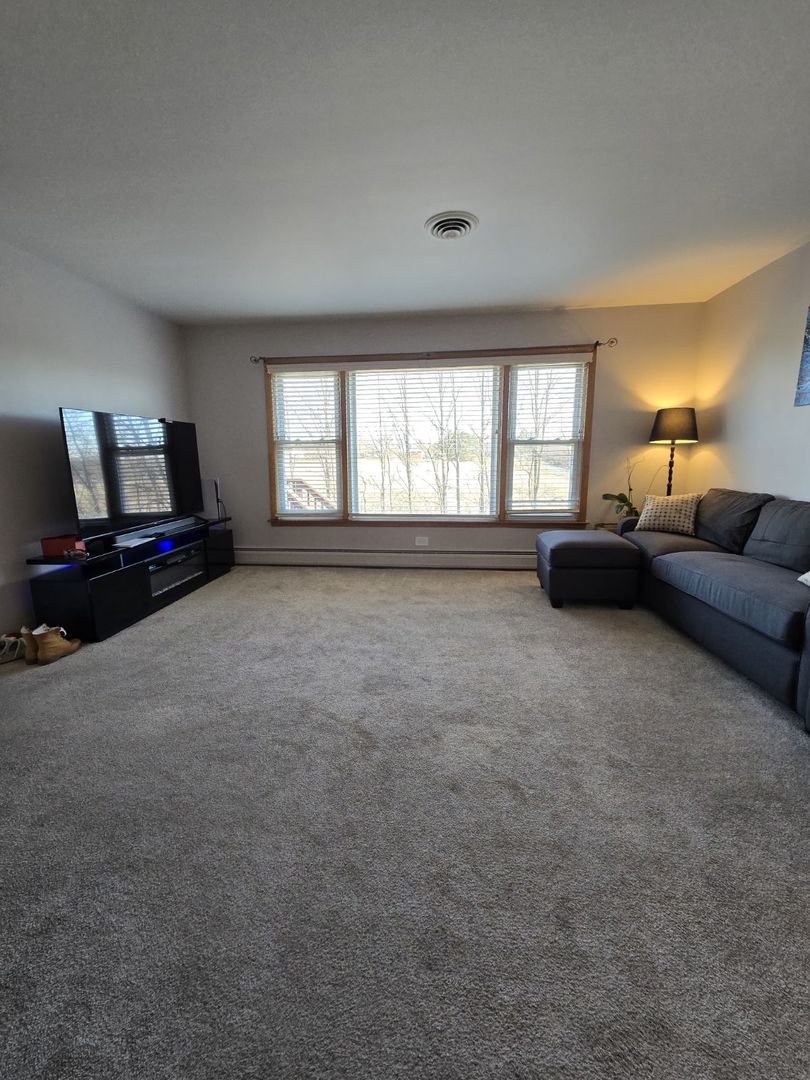 831 Heritage Drive, Unit 2 Addison, IL 60101 - Photo 6 of 14
