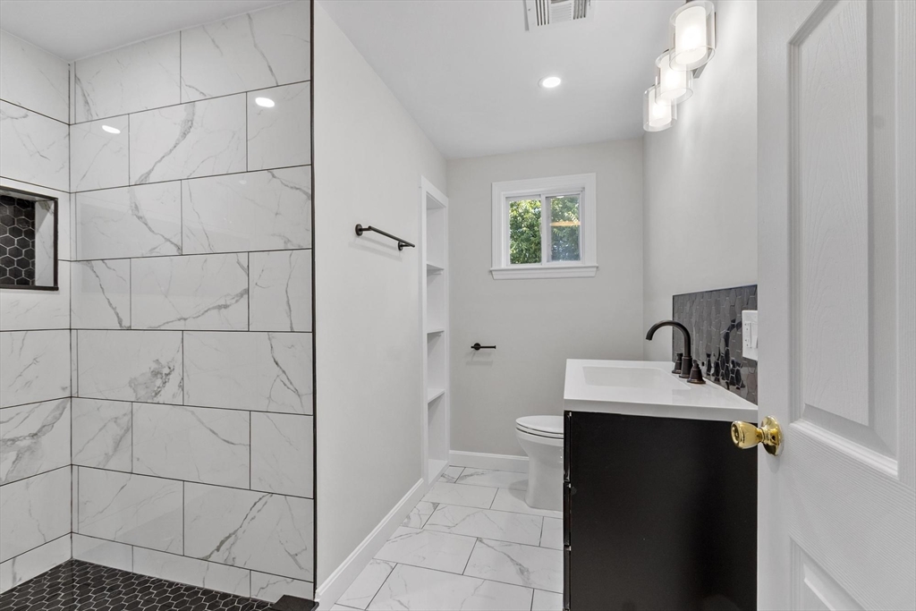 92 Hosmer Street Hudson, MA 01749 - Photo 21 of 31