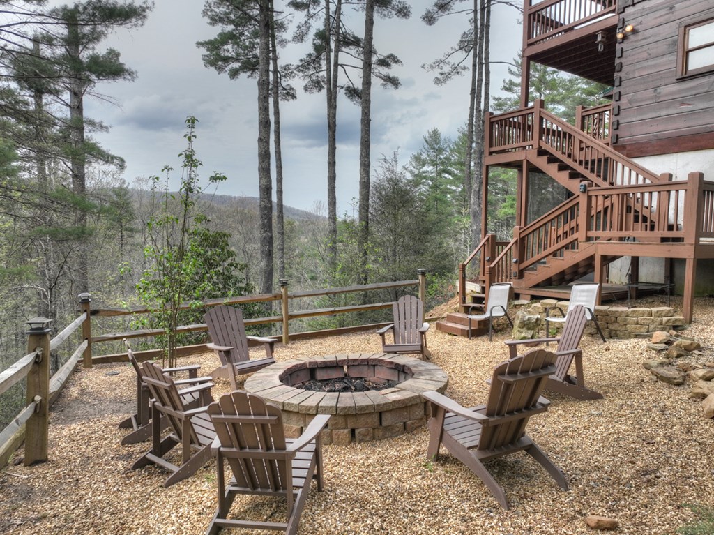 464 Bell Camp Ridge Road Blue Ridge, GA 30513 - Photo 4 of 48 Gallery Image 4