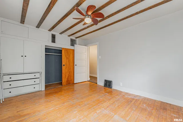 $99,900 | 306 Woodlawn Road, Lincoln, IL 62656