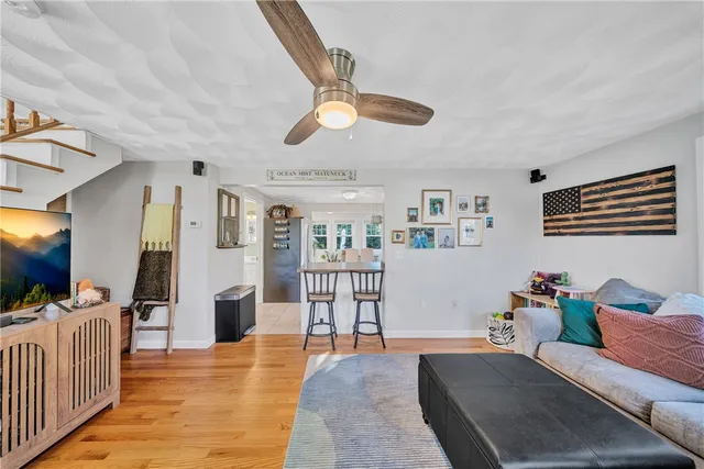 $499,999 | 13 Wakefield Avenue, South Kingstown, RI 02879