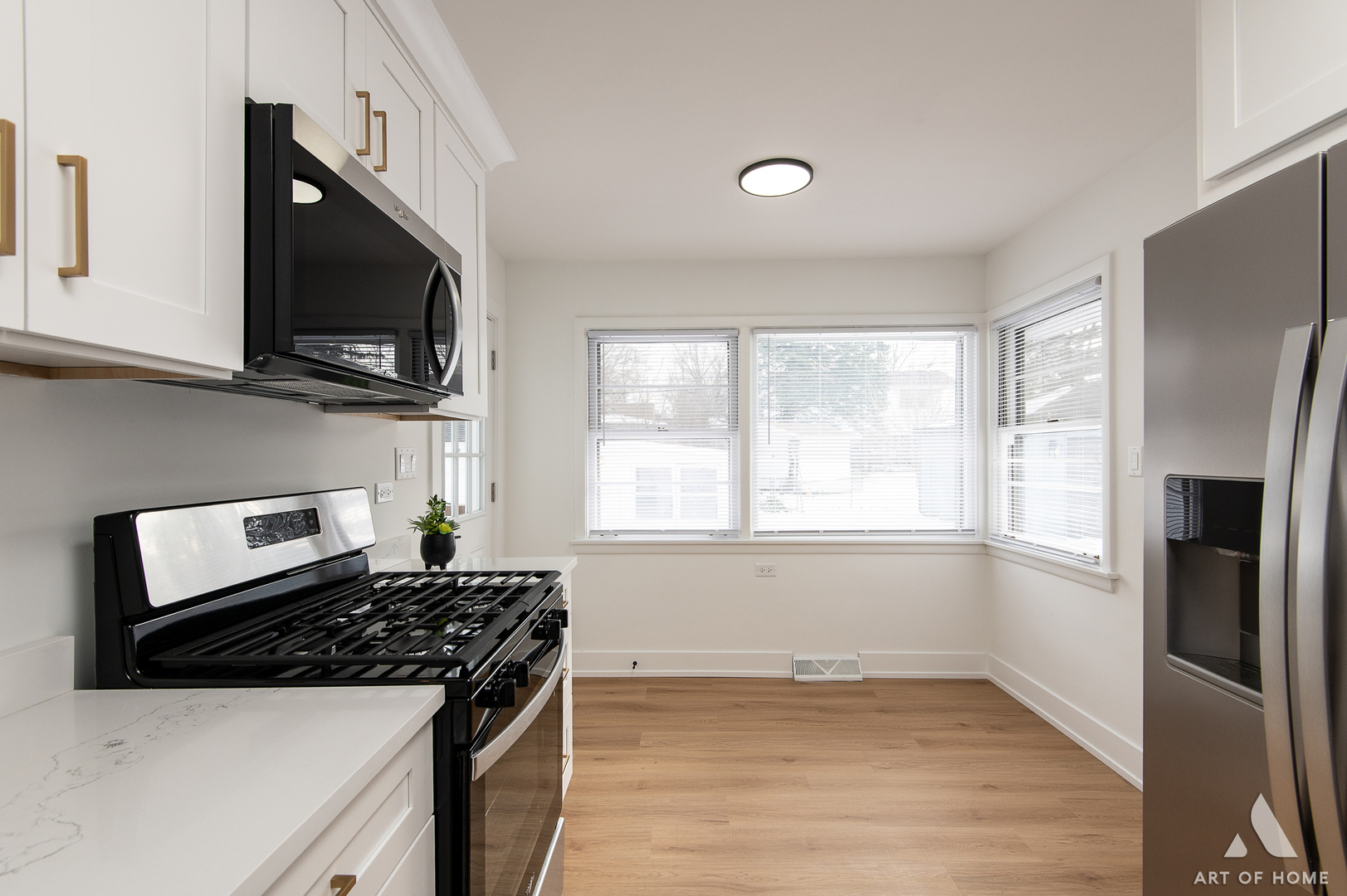 18441 Stewart Avenue Homewood, IL 60430 - Photo 19 of 50