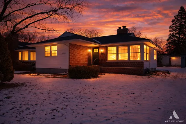 $335,000 | 18441 Stewart Avenue, Homewood, IL 60430