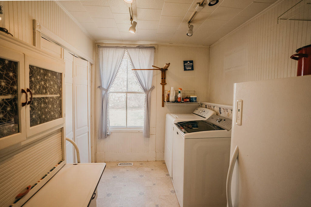 1083 River Road Bucksport, ME 04416 - Photo 10 of 56 8