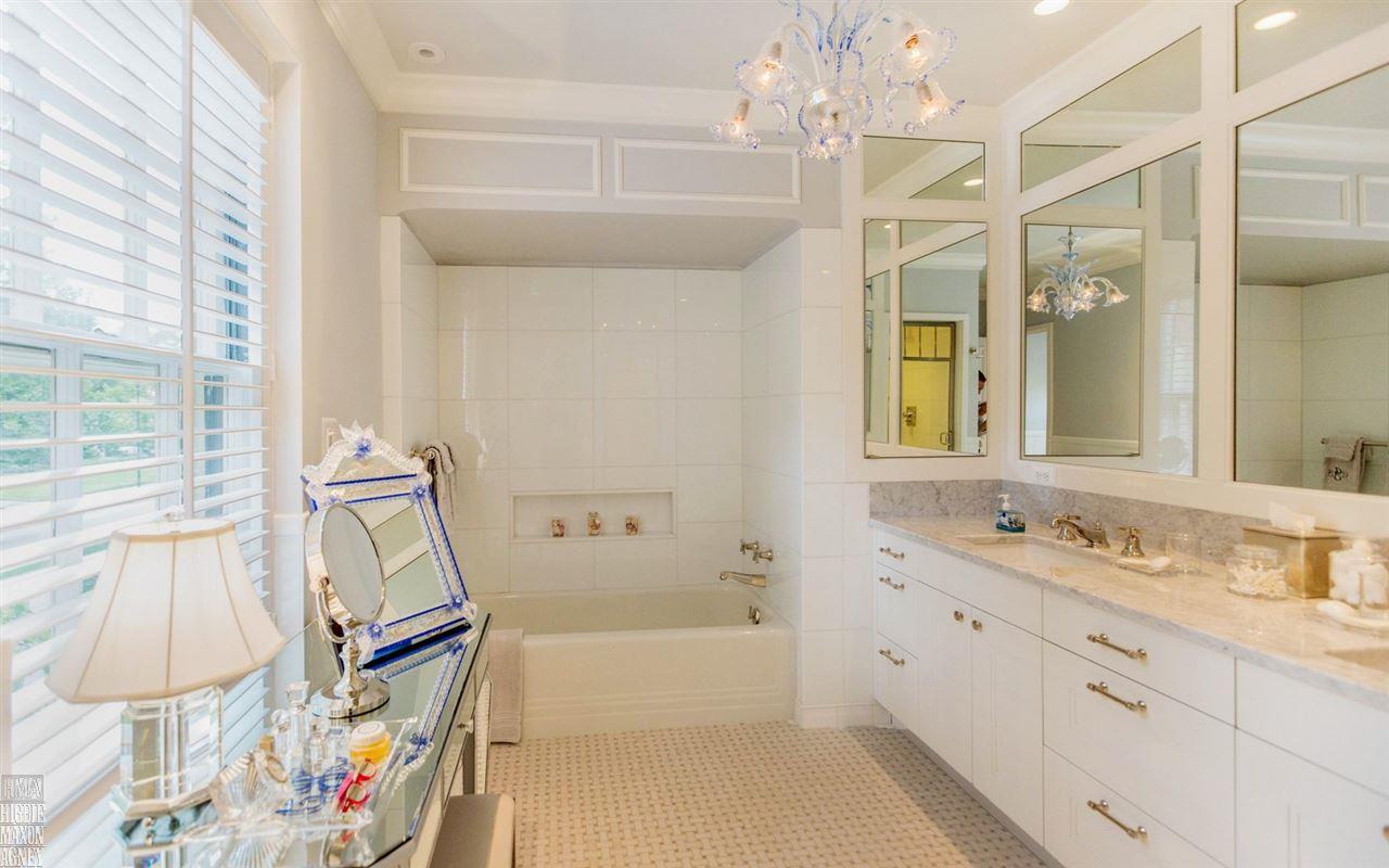 168 Stephens Road Grosse Pointe Farms, MI 48236 - Photo 33 of 49