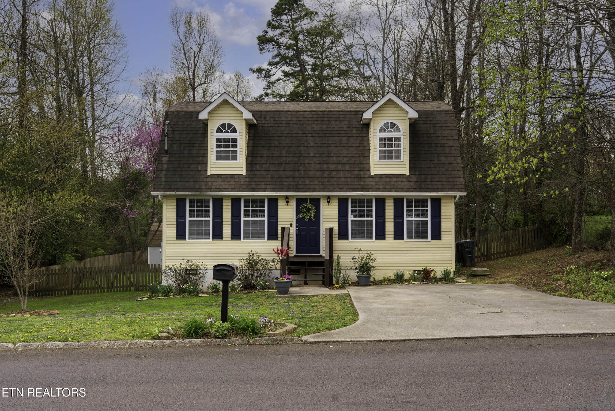 809 Cessna Road Knoxville, TN 37919 - Photo 2 of 36 Gallery Image 2