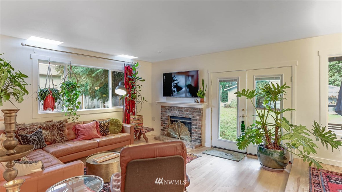 18820 106th Avenue Southeast Renton, WA 98055 - Photo 13 of 38 Gallery Image 13