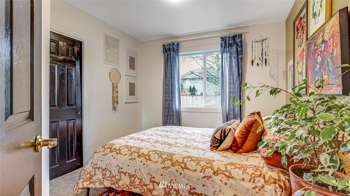18820 106th Avenue Southeast Renton, WA 98055 - Photo 17 of 38 Gallery Image 17