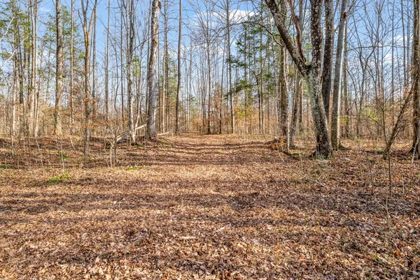 $159,900 | 4219 Hwy 49 Tennessee Ridge, Cumberland City, TN 37050