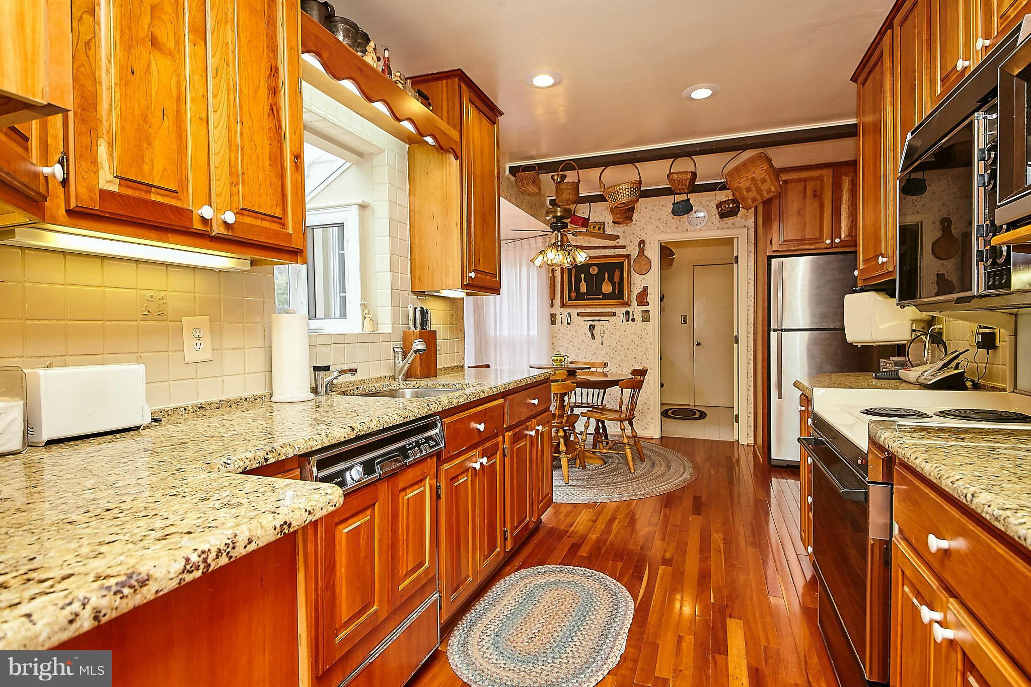 6130 Long Meadow Road McLean, VA 22101 - Photo 8 of 25 Kitchen
