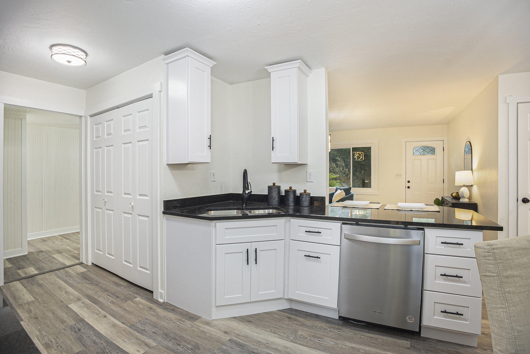 171 South Broton Road Muskegon, MI 49442 - Photo 10 of 28 010_42a0821