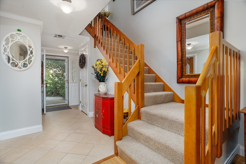 923 Ridgefield Circle, Unit 923C Clinton, MA 01510 - Photo 14 of 35