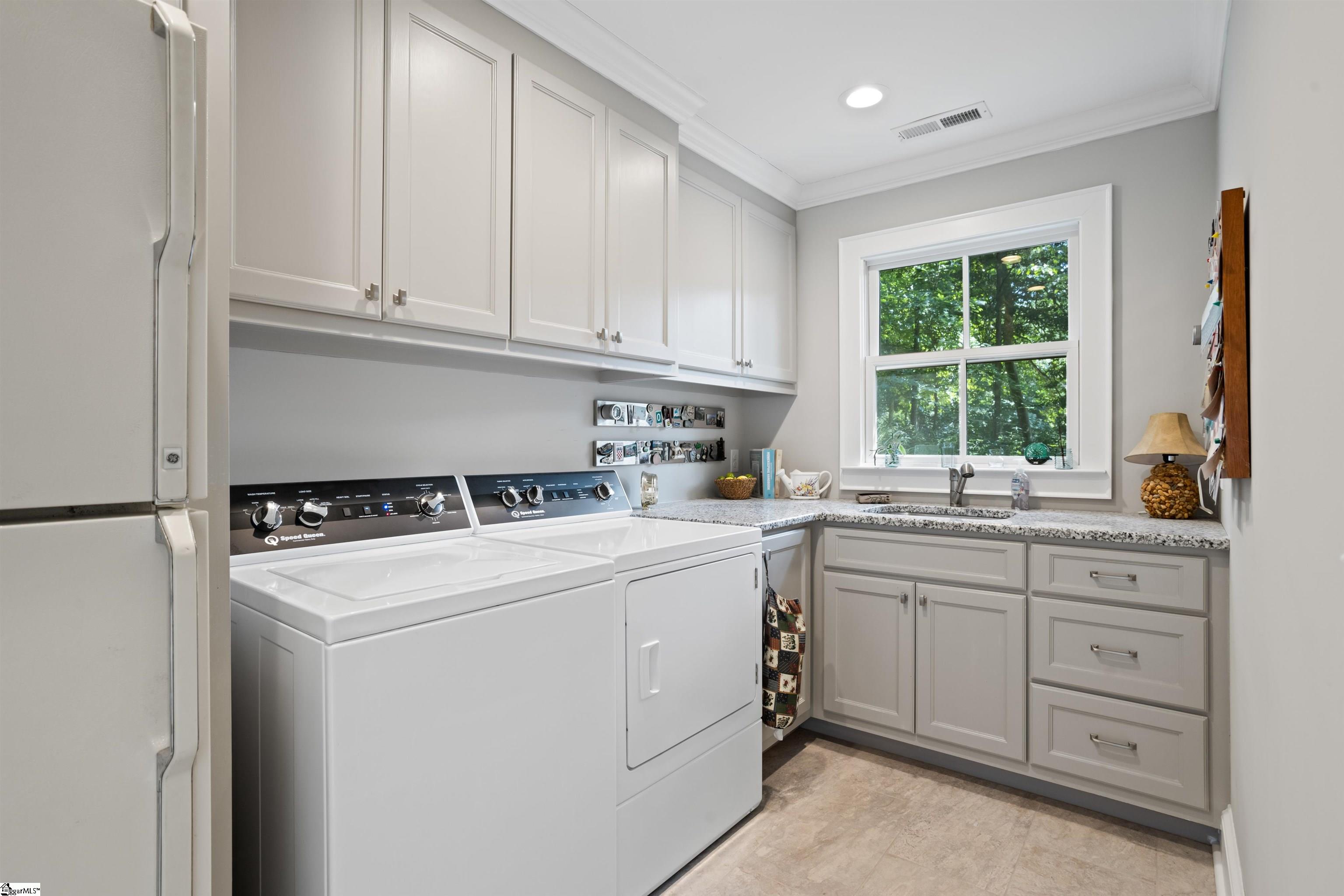 307 Hammett Road Greer, SC 29650 - Photo 17 of 34