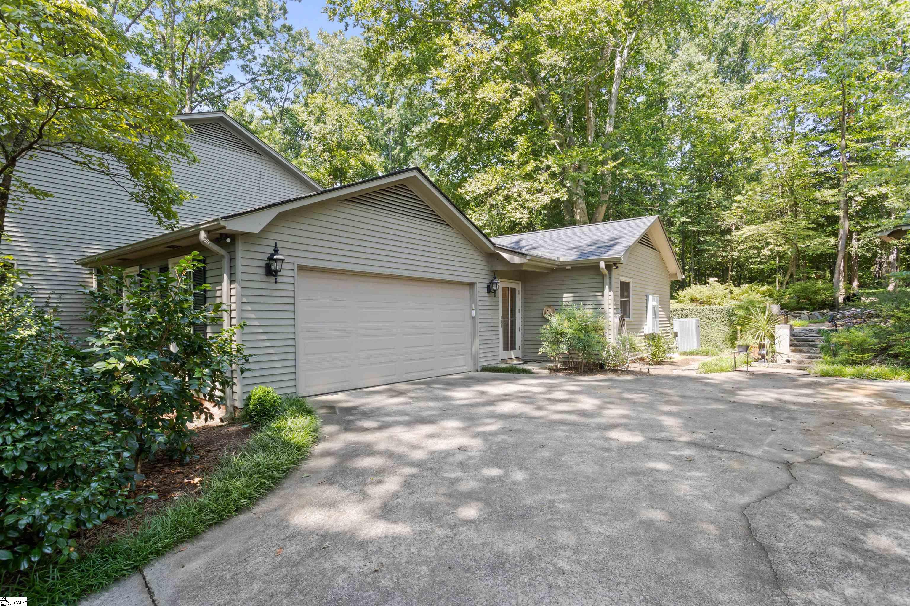 307 Hammett Road Greer, SC 29650 - Photo 31 of 34