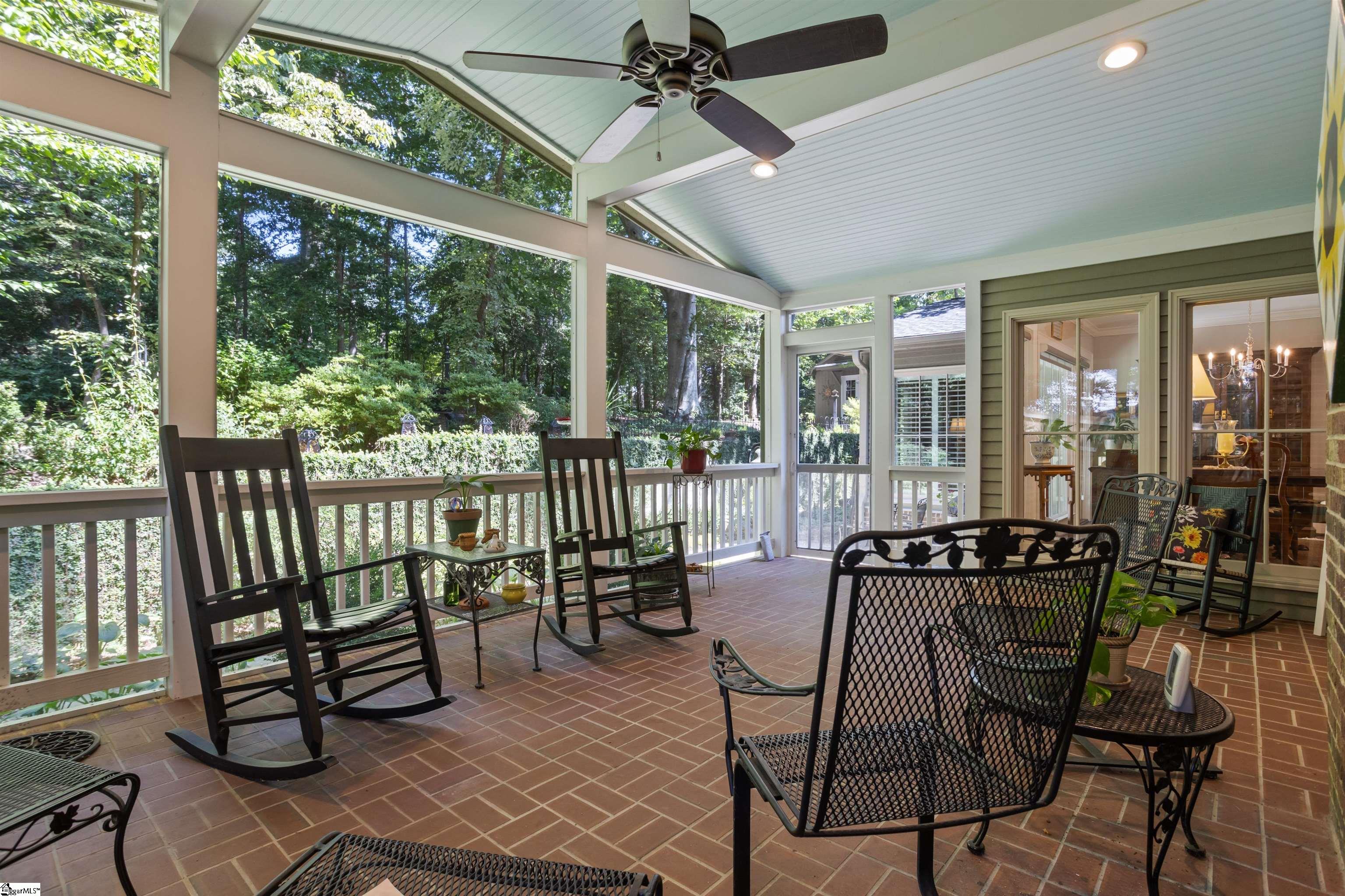 307 Hammett Road Greer, SC 29650 - Photo 6 of 34