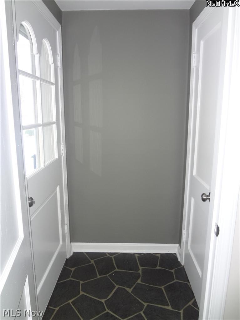 1150 Avondale Road Cleveland, OH 44121 - Photo 21 of 23