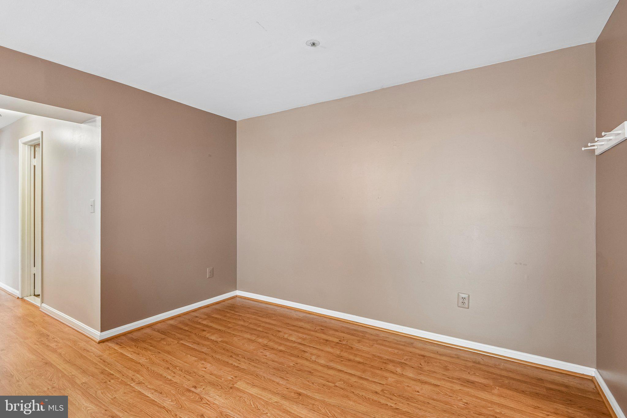 8613 Falls Run Road, Unit E Ellicott City, MD 21043 - Photo 9 of 34 Gallery Image 9