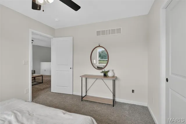 $339,900 | 826 Glenbriar Drive, Waterloo, IL 62298