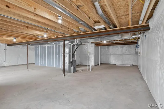 $339,900 | 826 Glenbriar Drive, Waterloo, IL 62298