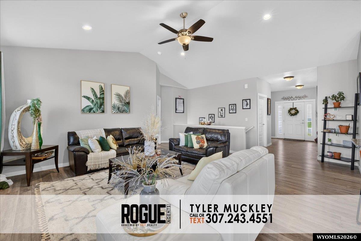 6065 Thunder Valley Road Mills, WY 82604 - Photo 10 of 46