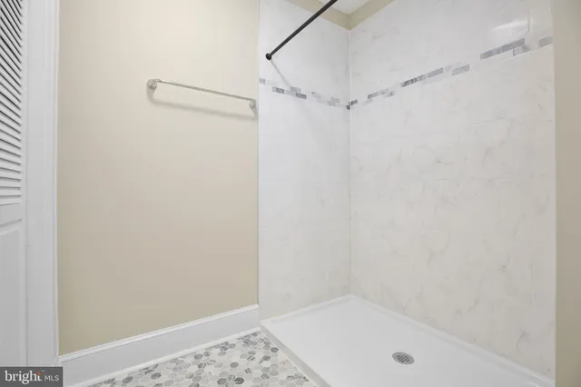 a bathroom with a bathtub