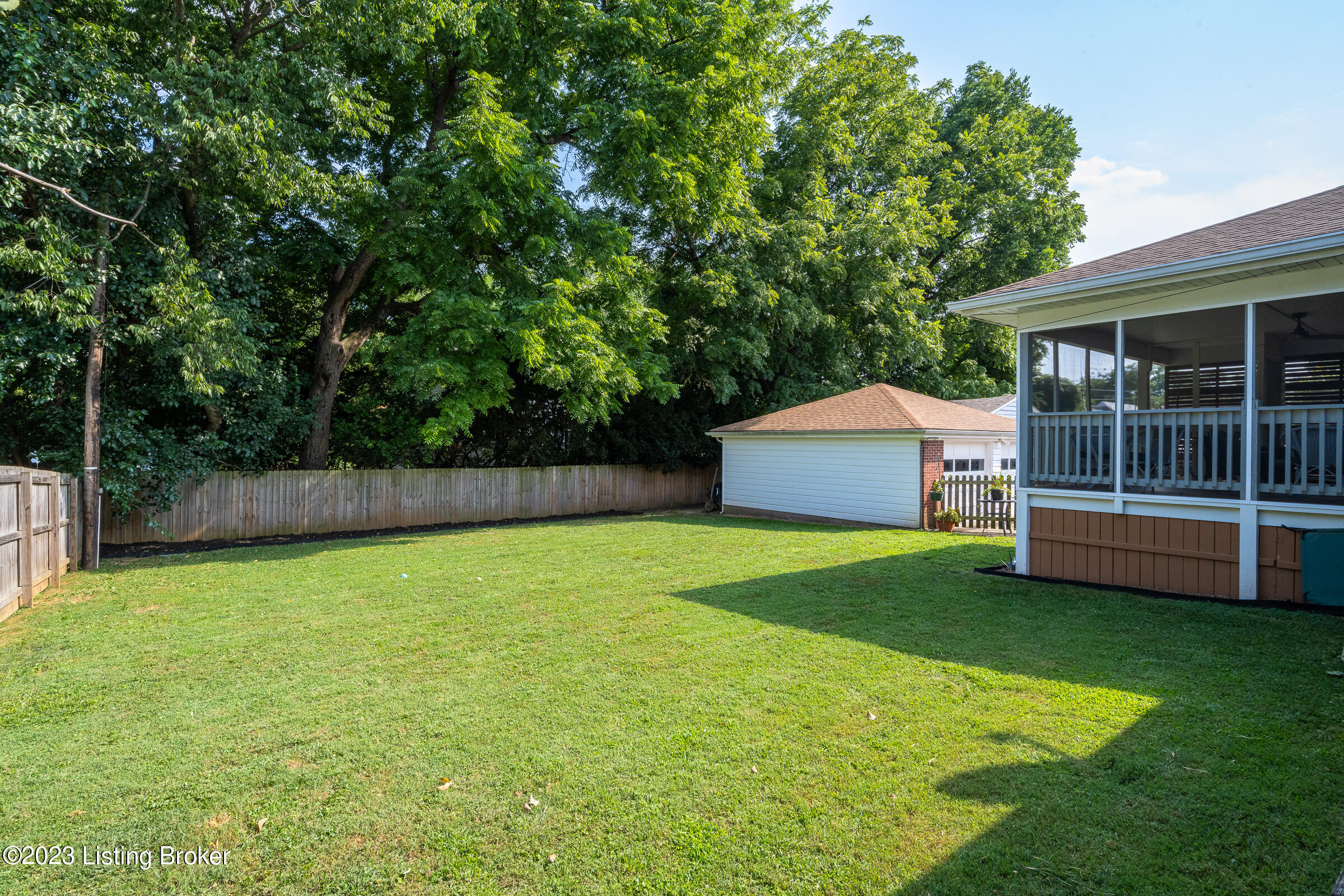 3714 Hanover Road Louisville, KY 40207 - Photo 36 of 39 3714 Hanover Rd-36