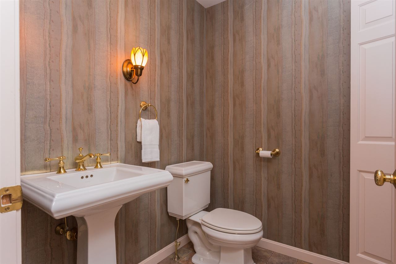 223 Cushing Road Newmarket, NH 03857 - Photo 18 of 40