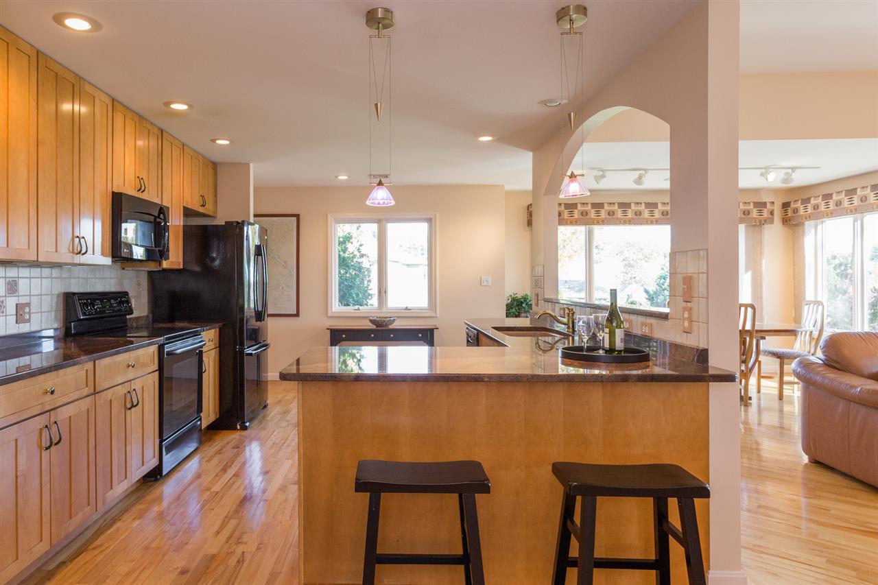 223 Cushing Road Newmarket, NH 03857 - Photo 8 of 40