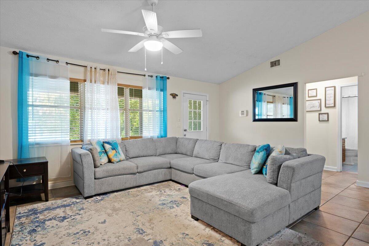 6015 Raintree Trail Fort Pierce, FL 34982 - Photo 11 of 19 13-LUX_4705