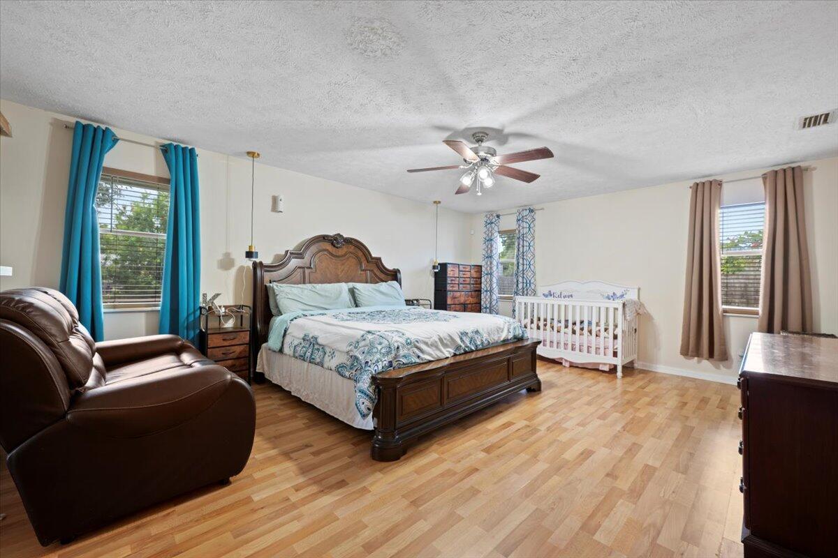 6015 Raintree Trail Fort Pierce, FL 34982 - Photo 13 of 19 19-LUX_4750