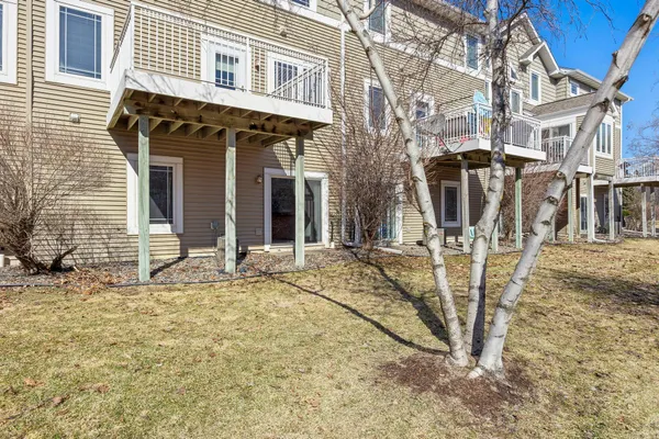 $431,000 | 4986 Archer Lane North, Plymouth, MN 55446