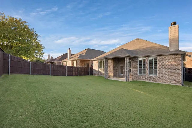 $369,000 | 2600 Pioneer Drive, Denton, TX 76210