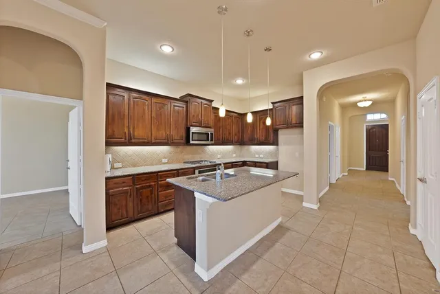 $369,000 | 2600 Pioneer Drive, Denton, TX 76210