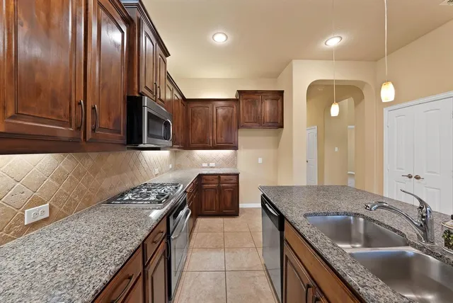 $369,000 | 2600 Pioneer Drive, Denton, TX 76210