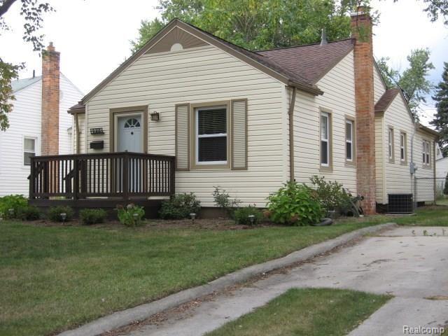 2090 Columbia Road Berkley, MI 48072 - Photo 3 of 21 IMG_3890.JPG