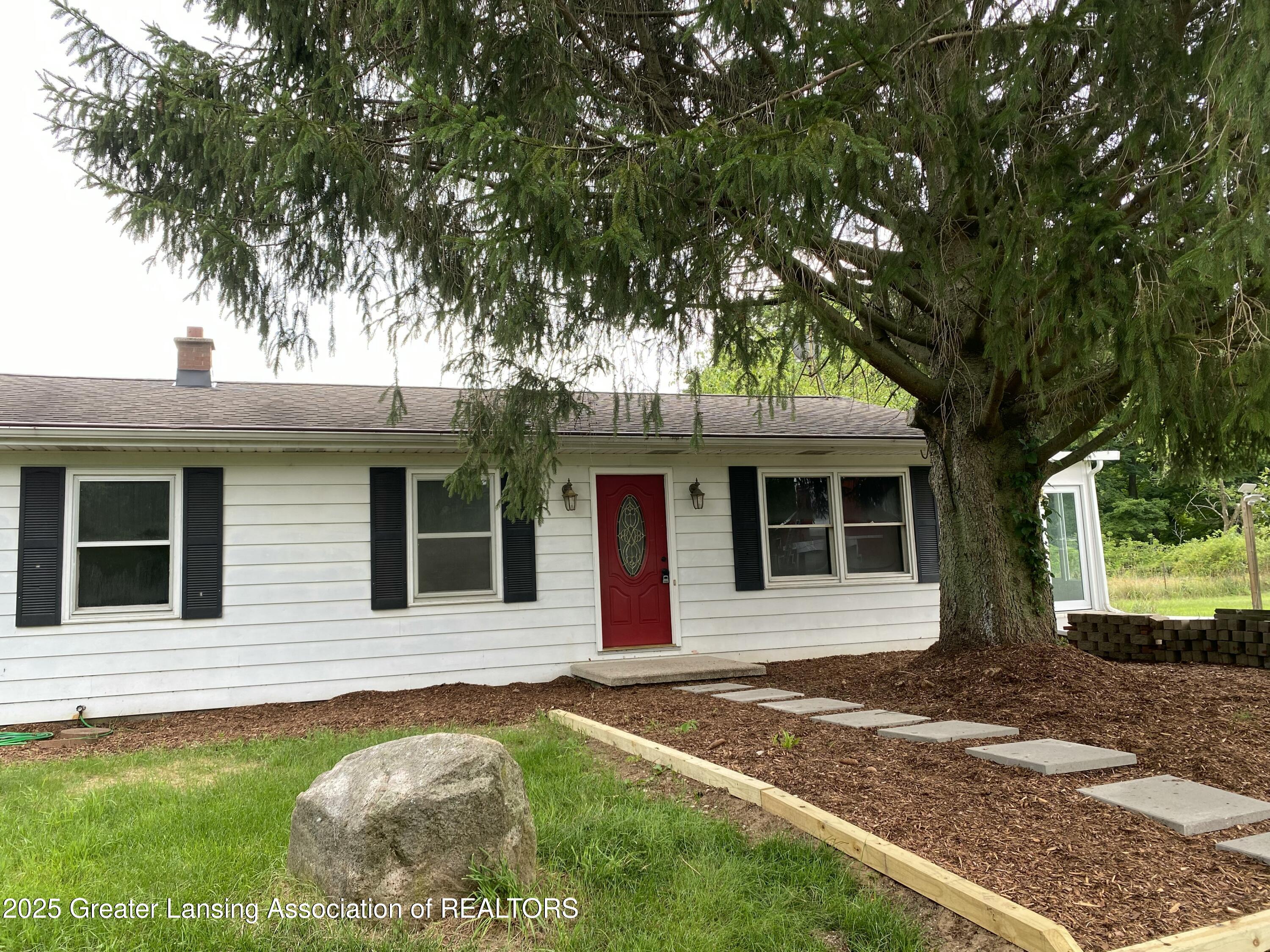 3534 South Perkey Road Charlotte, MI 48813 - Photo 1 of 22 IMG_0088