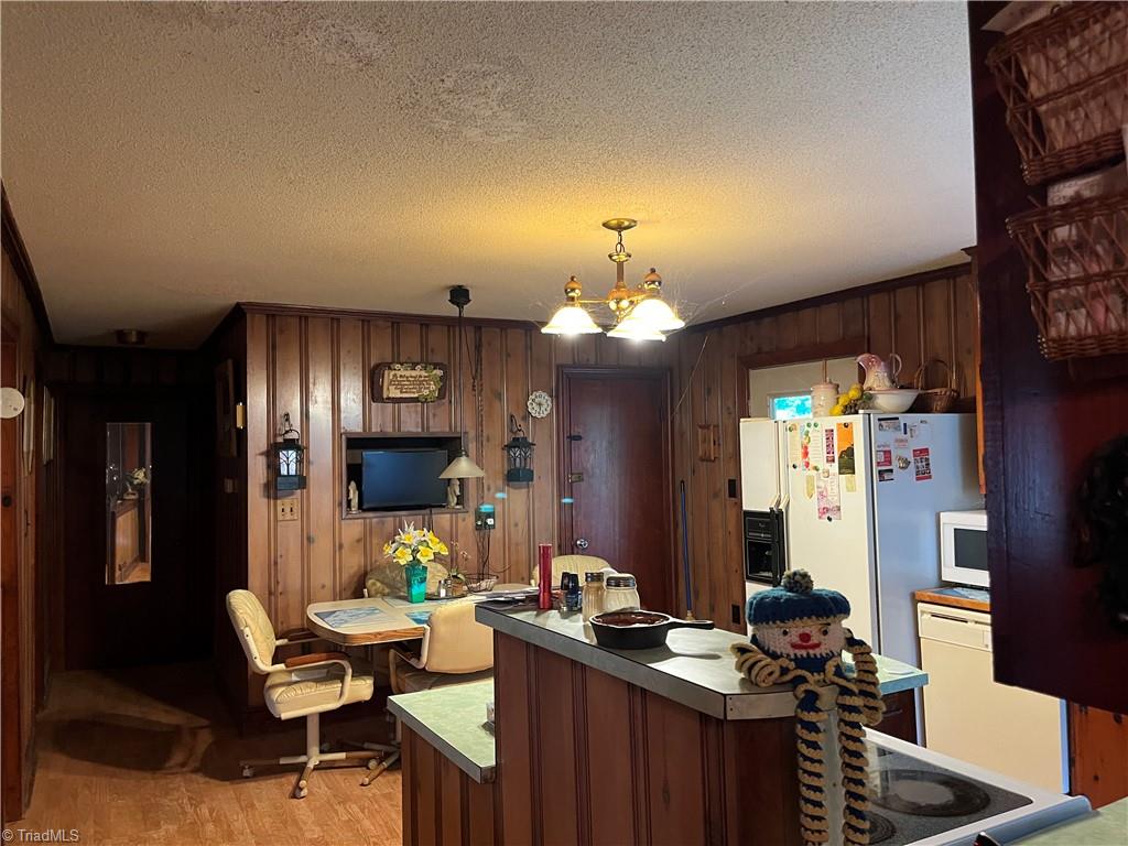 516 Mt Olivet Church Road Lexington, NC 27295 - Photo 19 of 49 SPACIOUS DINING AREA