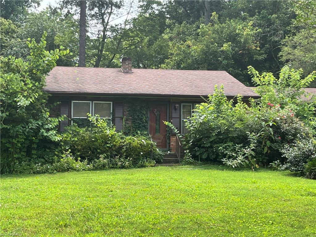 516 Mt Olivet Church Road Lexington, NC 27295 - Photo 4 of 49 FRONT DOOR STOOP