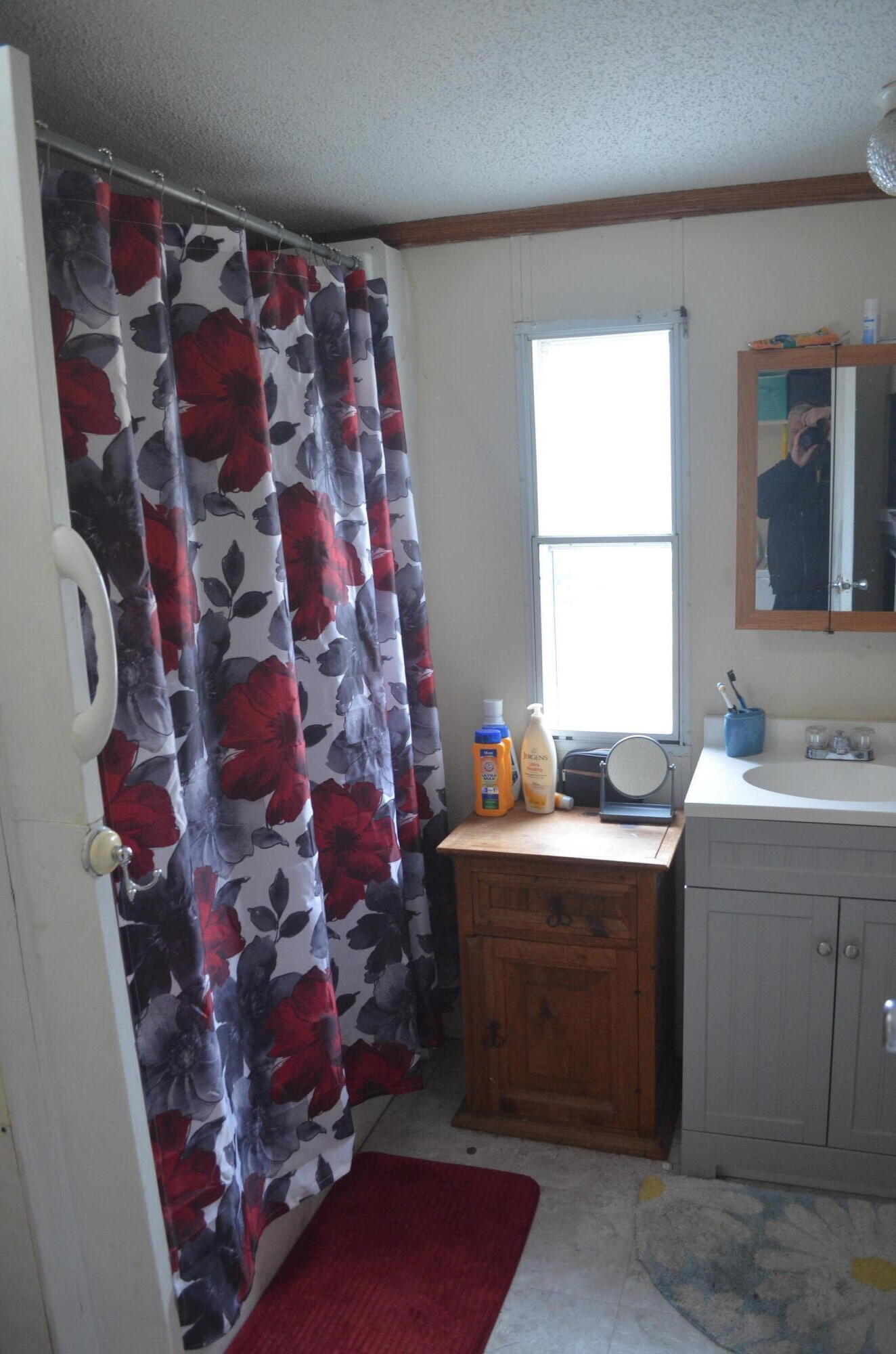 28 Knickerbocker Road Boothbay, ME 04537 - Photo 6 of 16 Bathroom