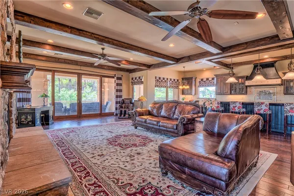 $8,900 | 15 Vía Lido, Henderson, NV 89011