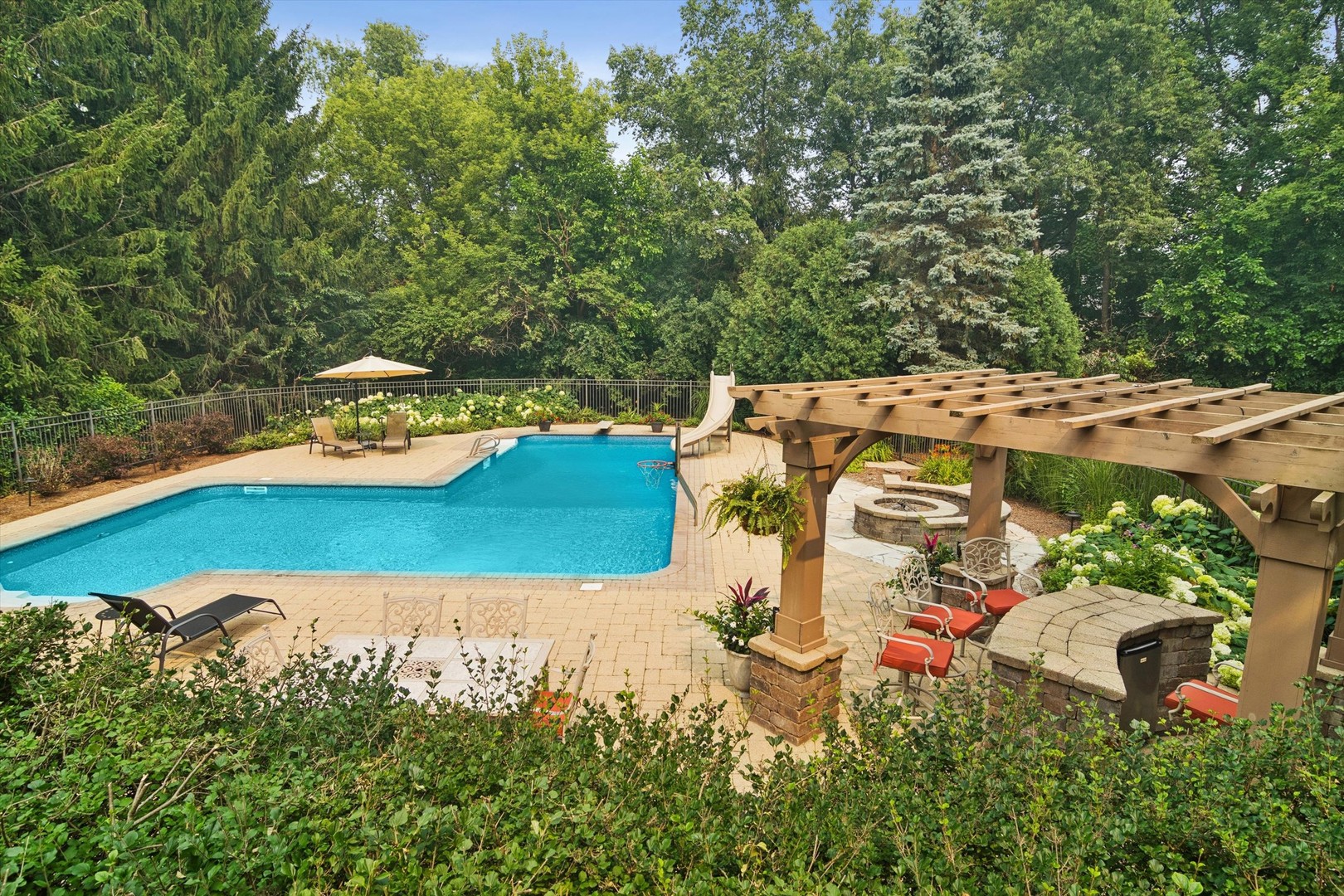 5617 Winding Road Crystal Lake, IL 60014 - Photo 35 of 53 Gallery Image 35
