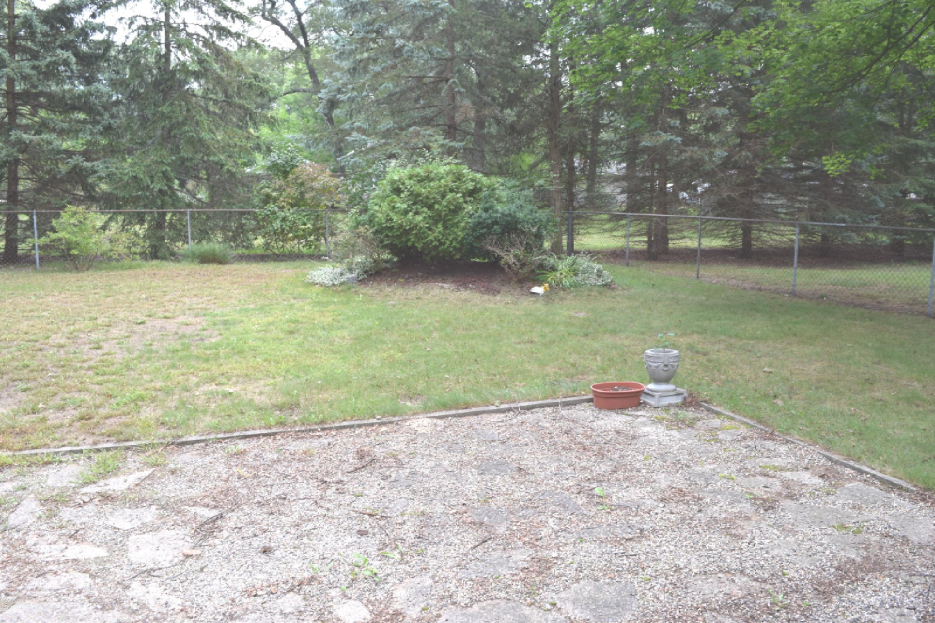3086 Service Road Muskegon, MI 49444 - Photo 27 of 32 Service 043