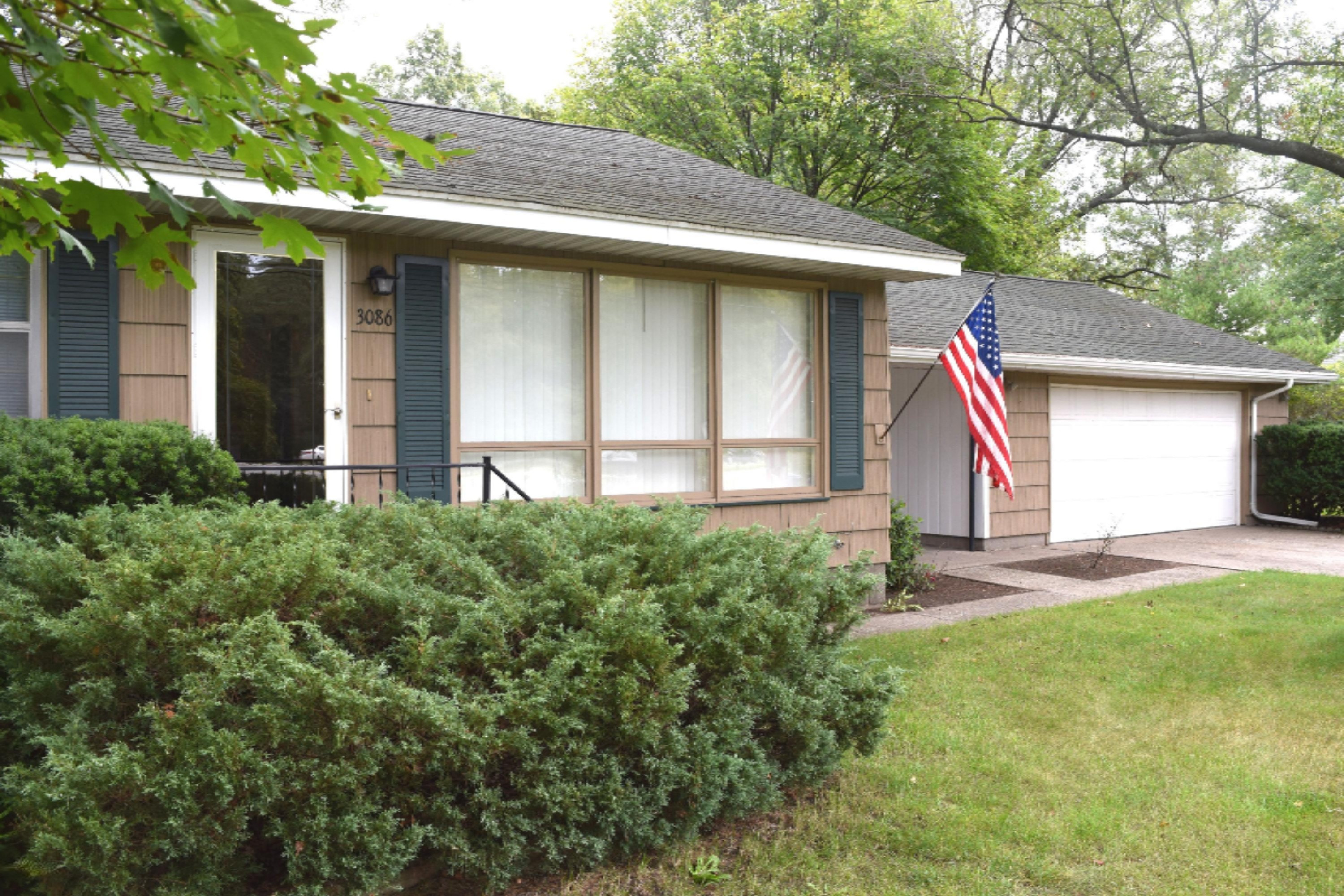 3086 Service Road Muskegon, MI 49444 - Photo 31 of 32 Service 050