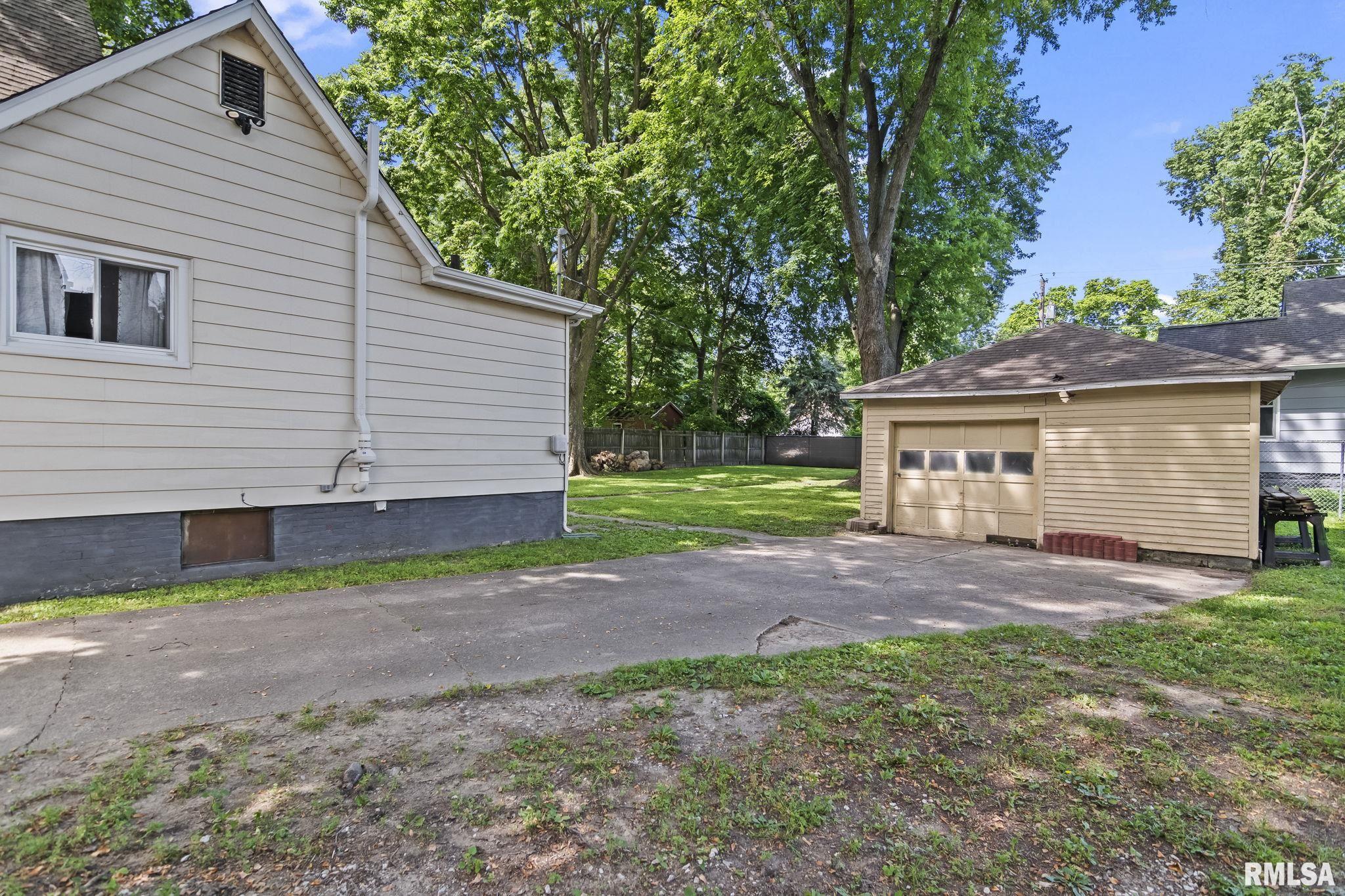 1225 North Franklin Avenue Springfield, IL 62702 - Photo 38 of 40