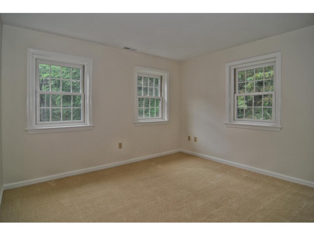 38 Jenkins Road Bedford, NH 03110 - Photo 20 of 25