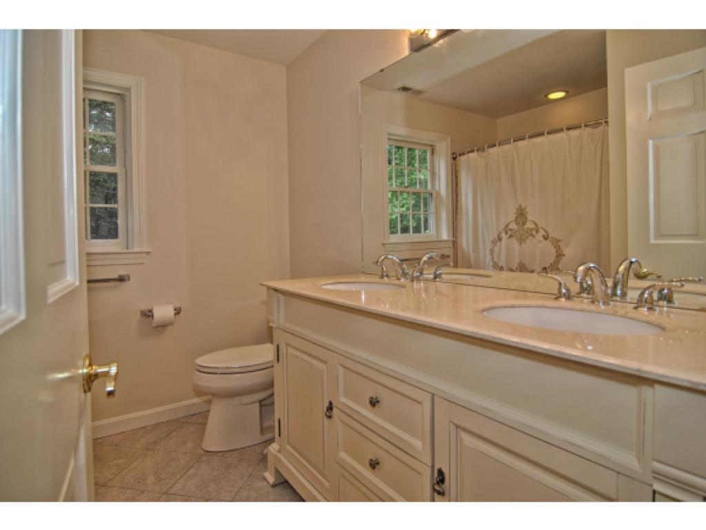 38 Jenkins Road Bedford, NH 03110 - Photo 21 of 25