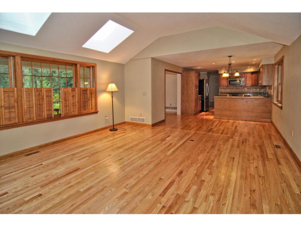 38 Jenkins Road Bedford, NH 03110 - Photo 8 of 25