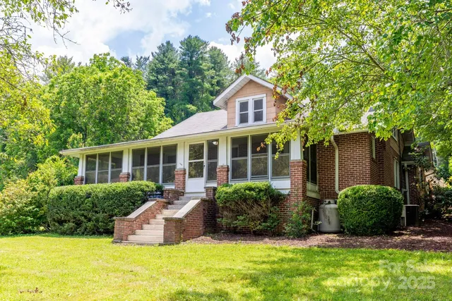 $849,000 | 160 McLean Road, Weaverville, NC 28787