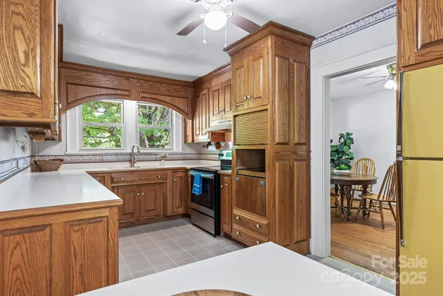 $849,000 | 160 McLean Road, Weaverville, NC 28787